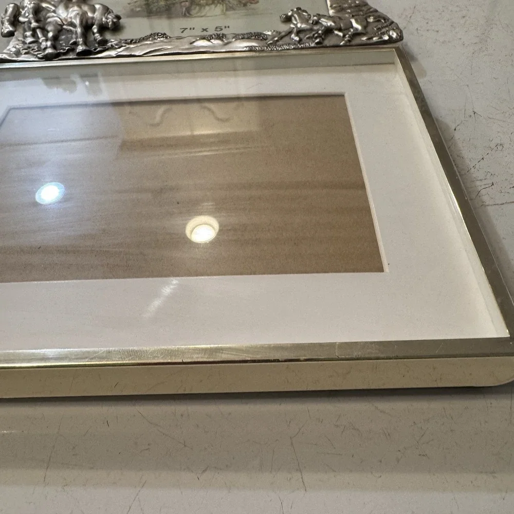 2 Picture Frames a 3D Horse and Rectangle - Holds 5x7‎ Photo Free Standing